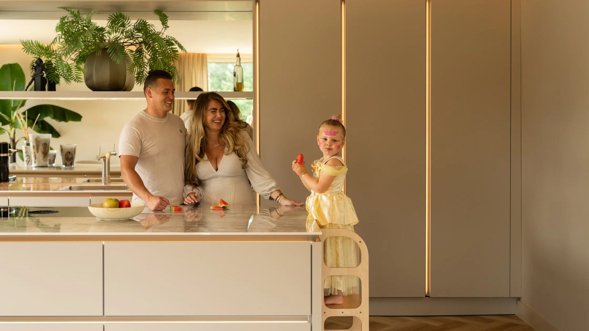 BINNENKIJKEN BIJ ROMÉ REINDERS: COCON VAN AARDETINTEN - LAB COLOUR THE WORLD