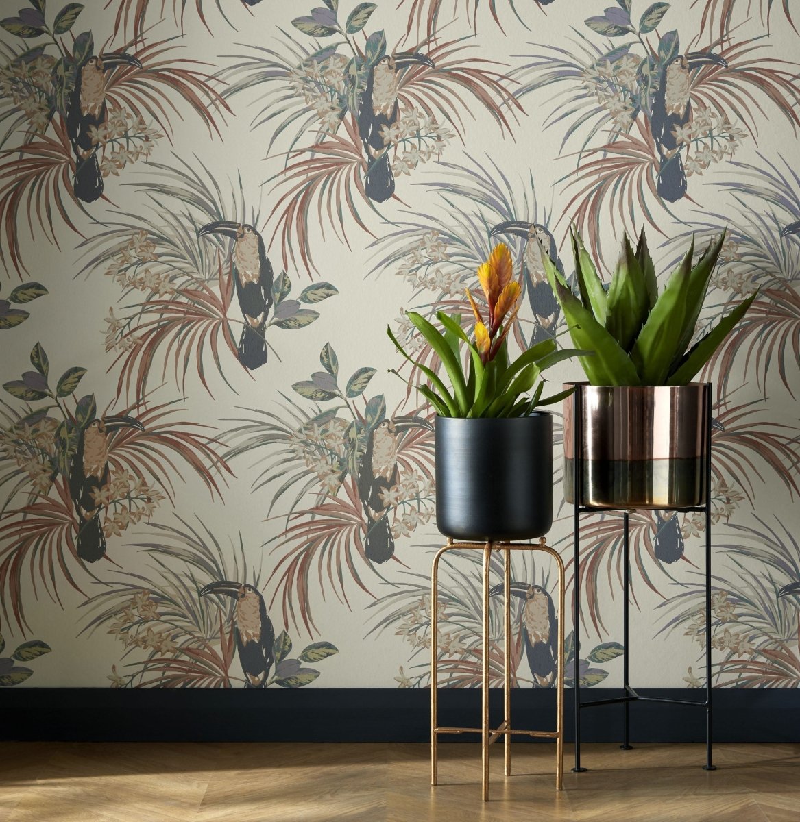 1838 Wallcoverings Elodie Le Toucan Amber Glow Behang 1907-135-04 - LAB COLOUR THE WORLD
