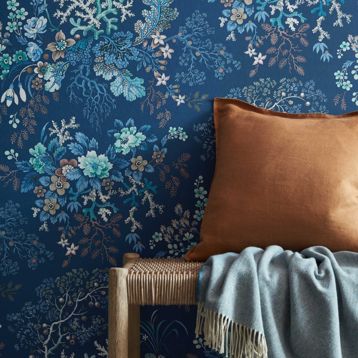 1838 Wallcoverings Kilburn's Coral Behang 2311-166-03 - LAB COLOUR THE WORLD
