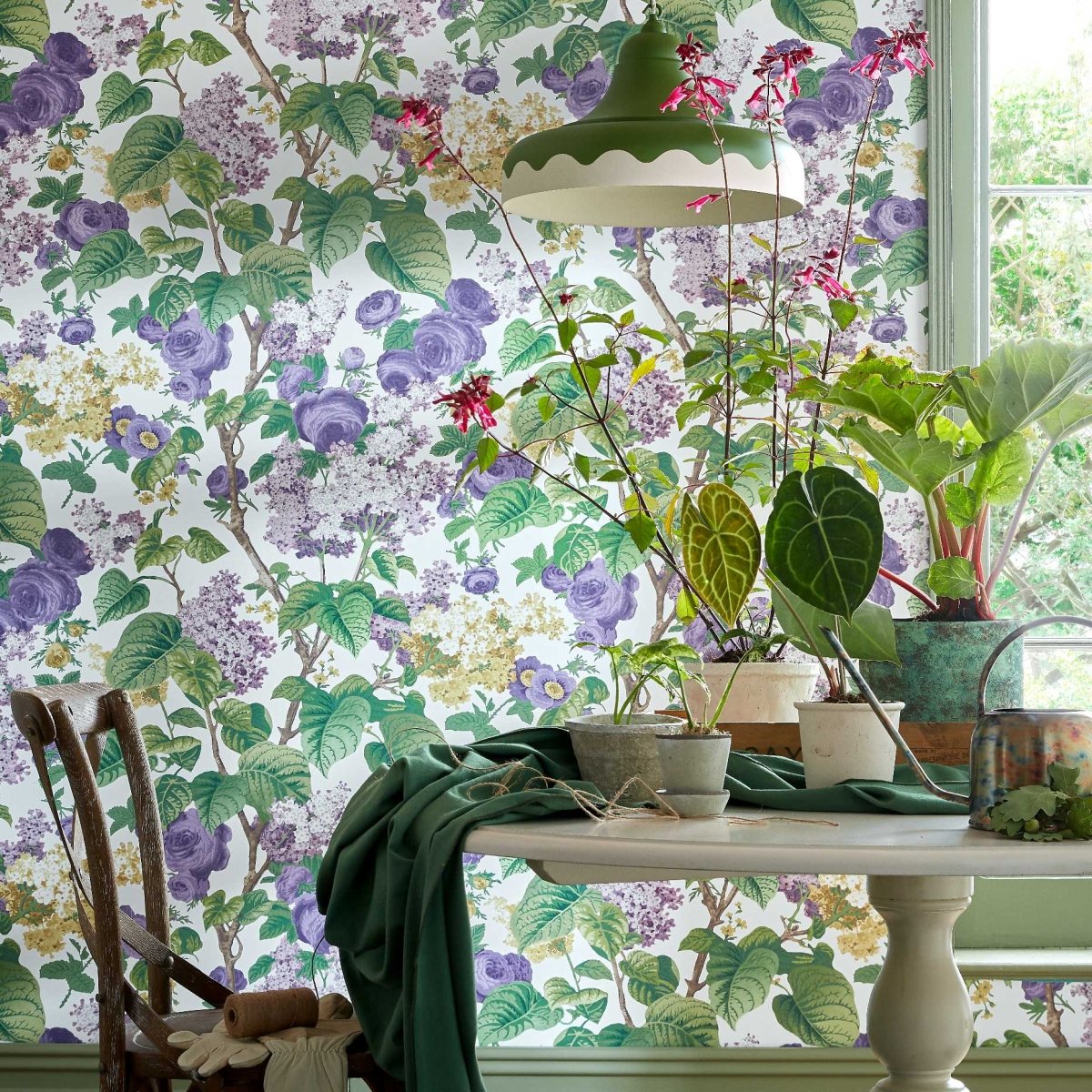 1838 Wallcoverings V&A Decorative Papers Floribunda Behang 2311-168-01 - LAB COLOUR THE WORLD
