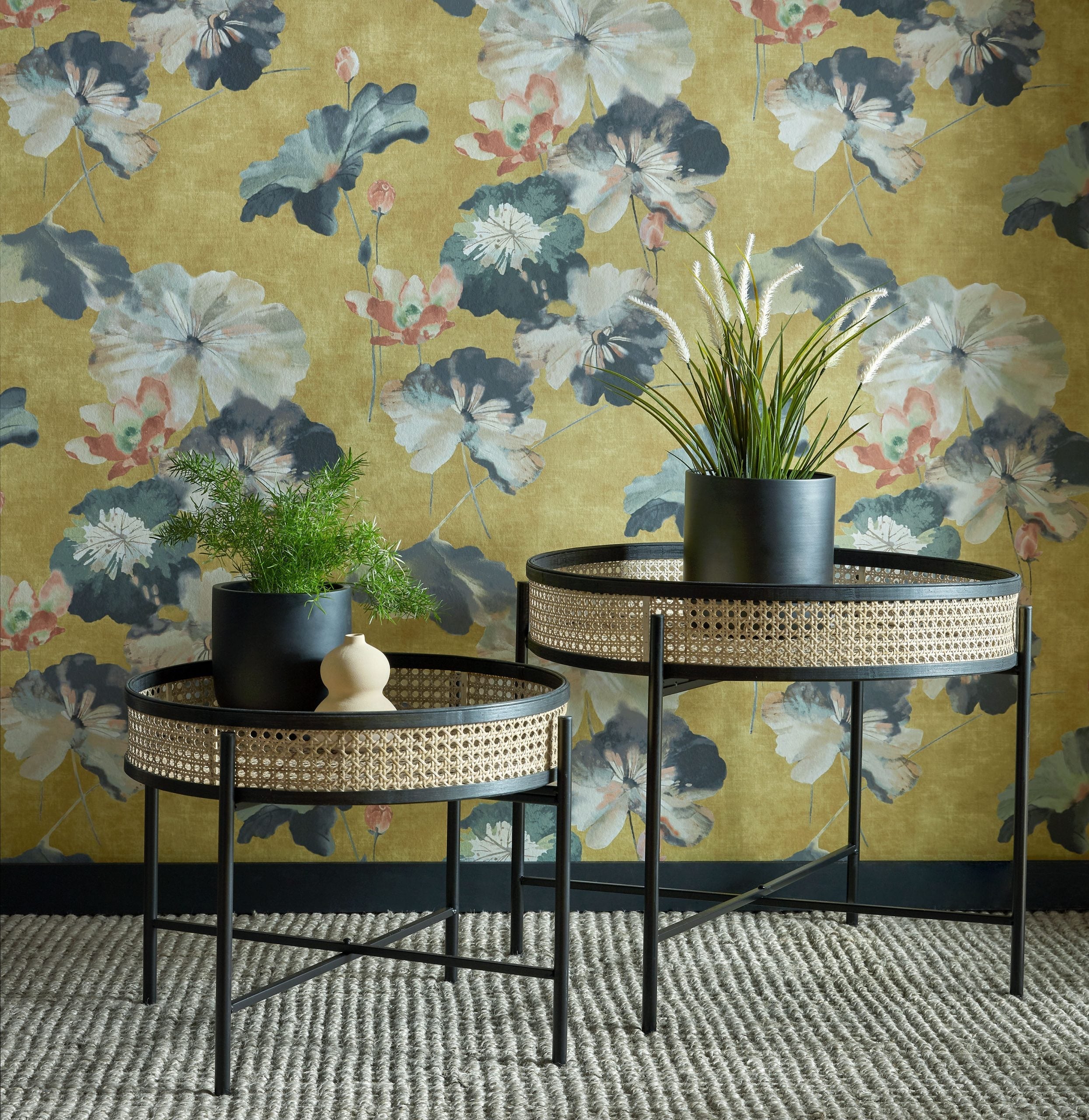 1838 Wallcoverings Water Lilies Behang 2008-143-05 - Honey Yellow