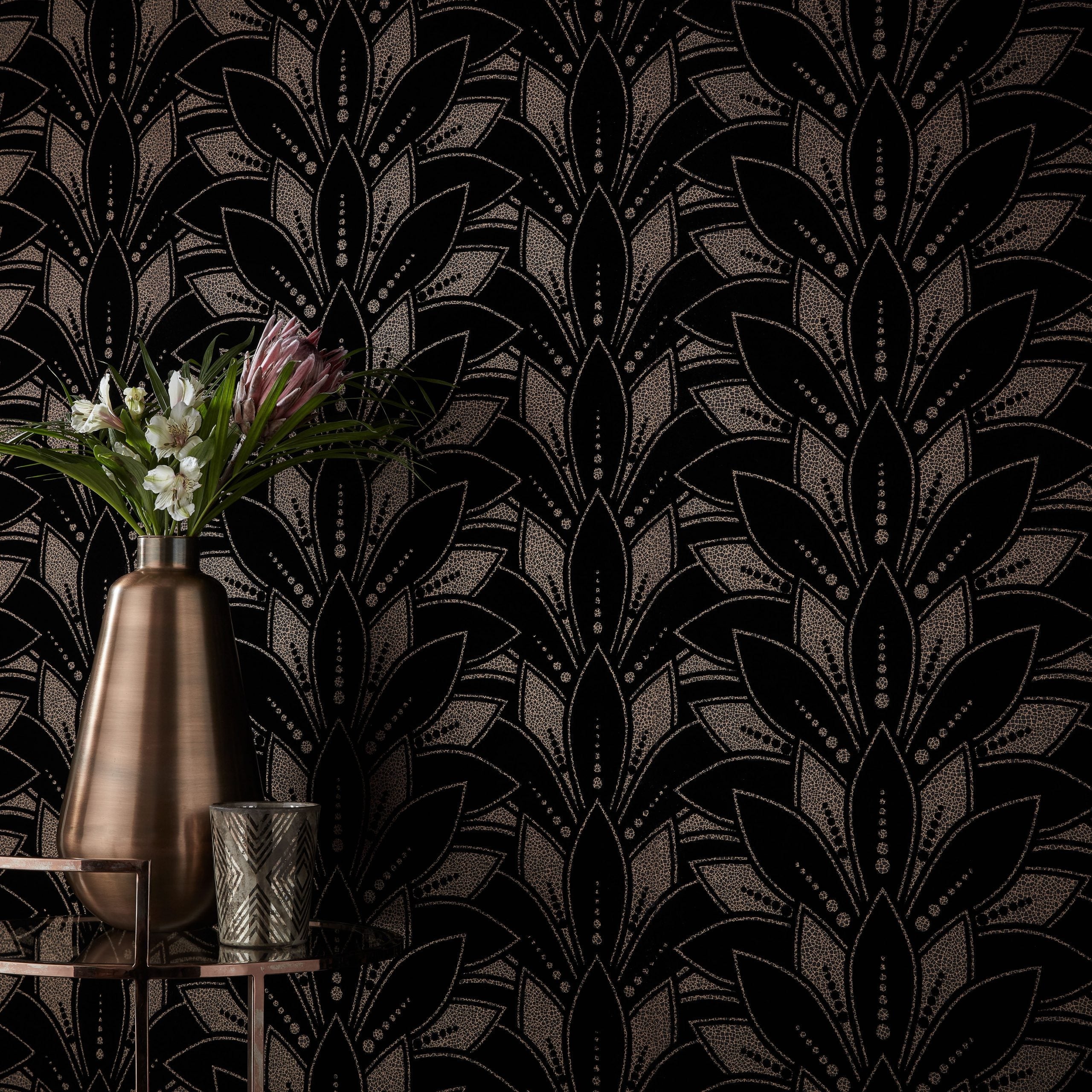 1838 Wallcoverings Astoria Behang 1907-139-03 - Jet Black