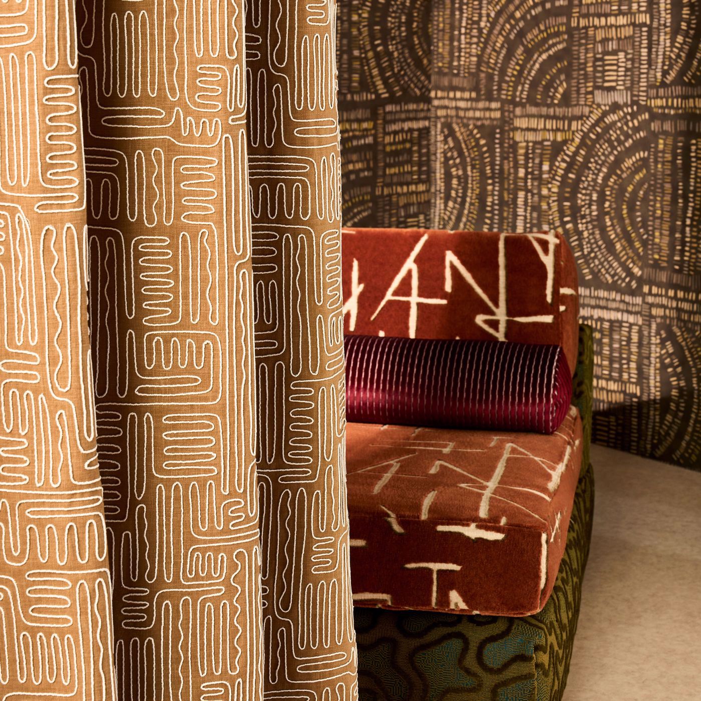 Harlequin Frescoes Behang 113291 — LAB COLOUR THE WORLD