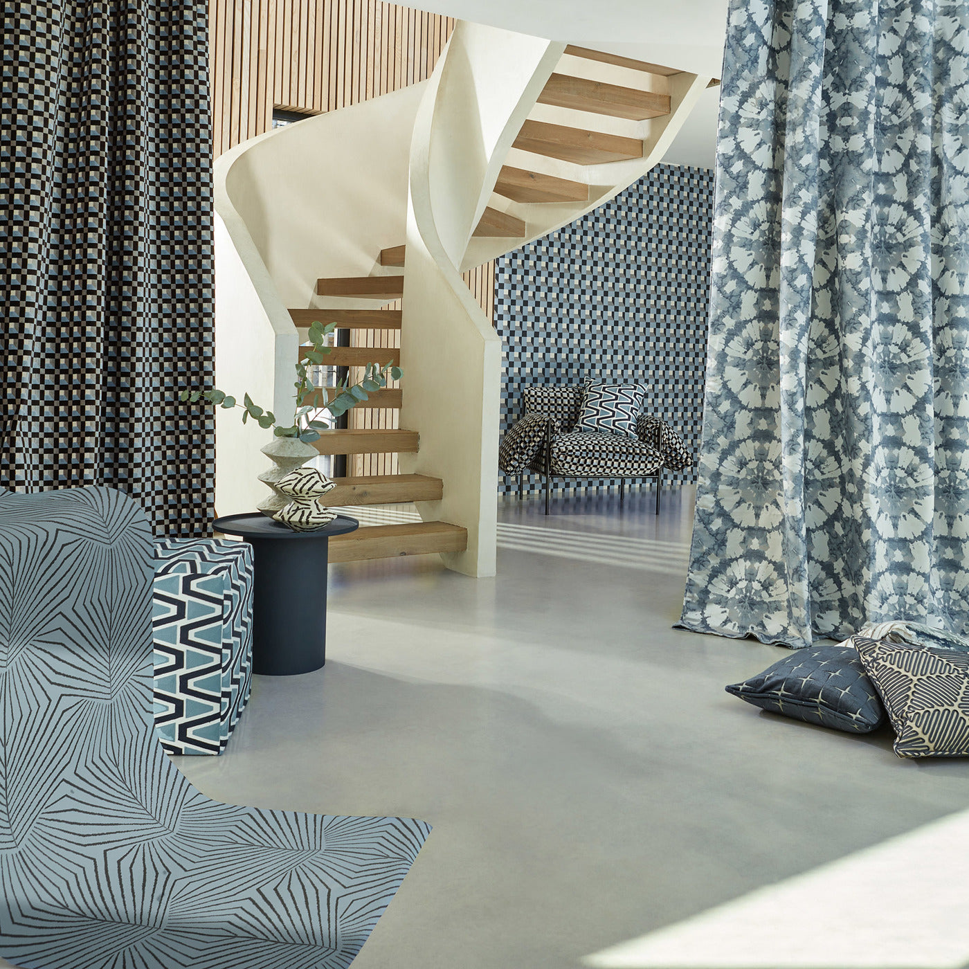 Harlequin Dawning Wide Width Behang 112929 — LAB COLOUR THE WORLD