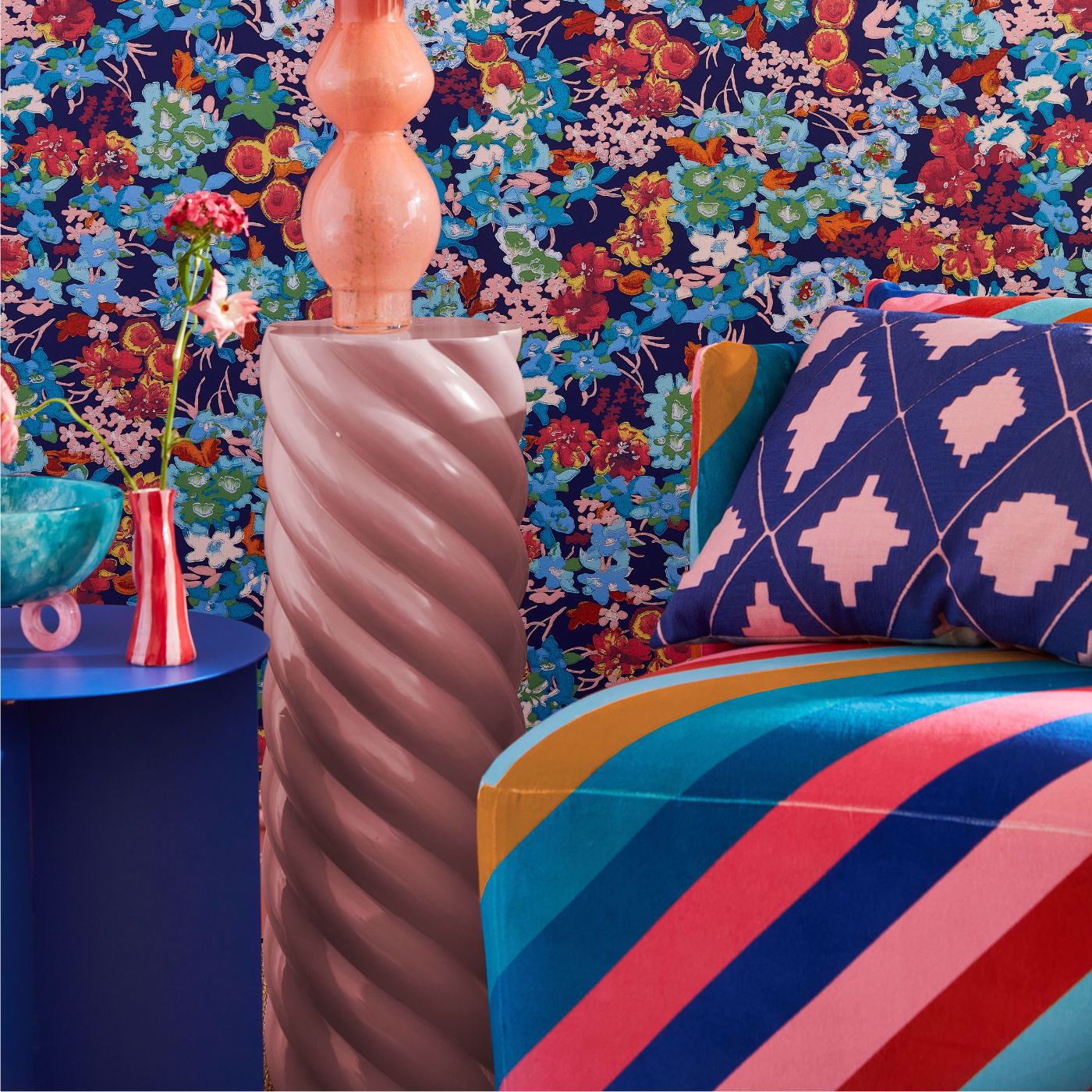 Harlequin Wildflower Meadow Behang 113050 — LAB COLOUR THE WORLD