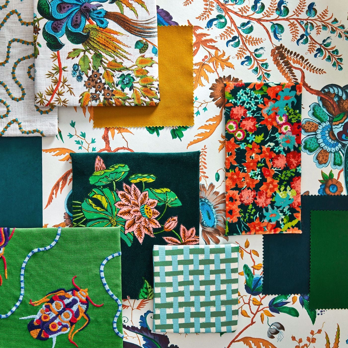 Harlequin Wonderland Floral Wide Width Behang 113065 — LAB COLOUR THE WORLD