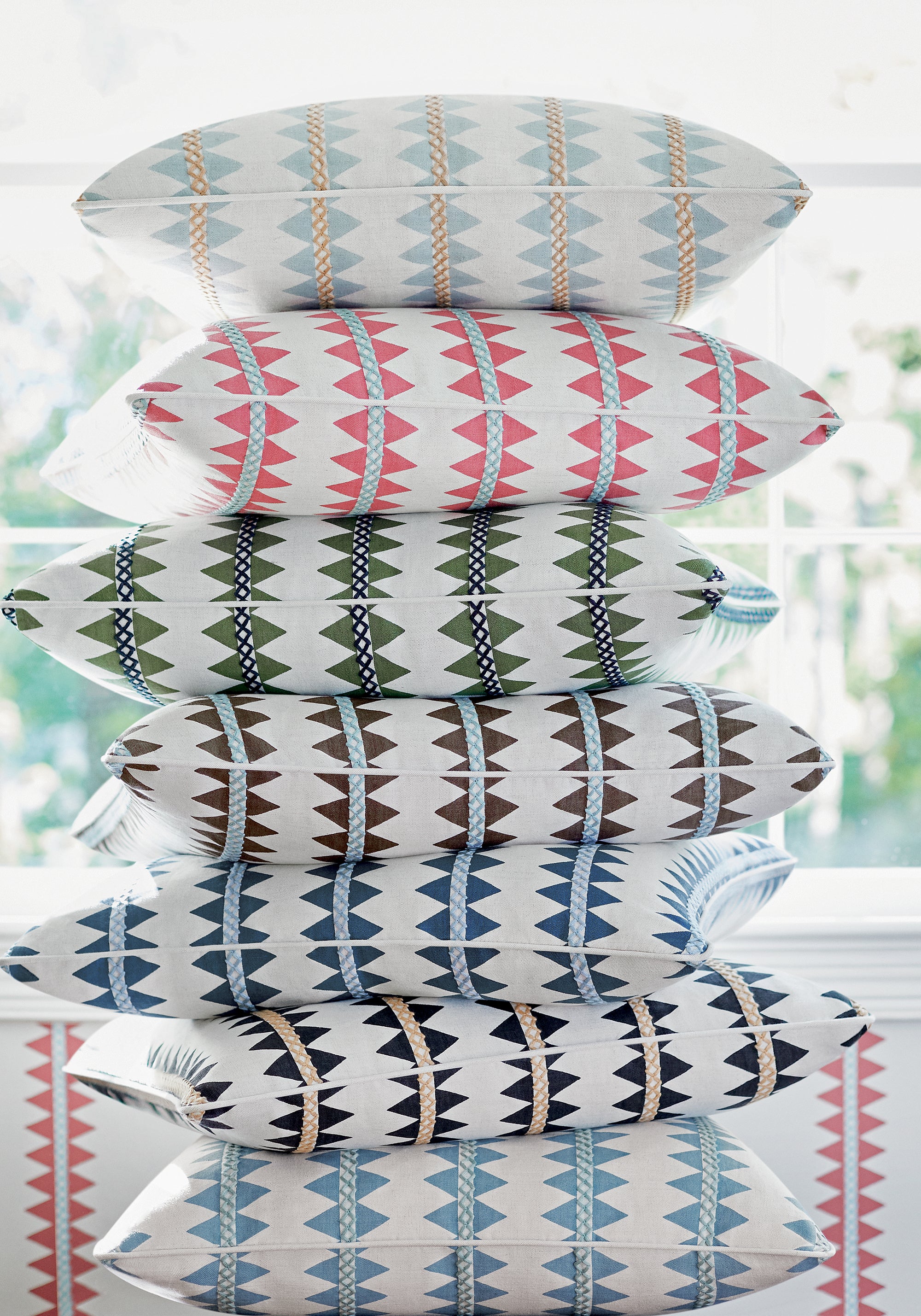 Thibaut Mesa Reno Stripe Behang T13245 - sfeerbeeld