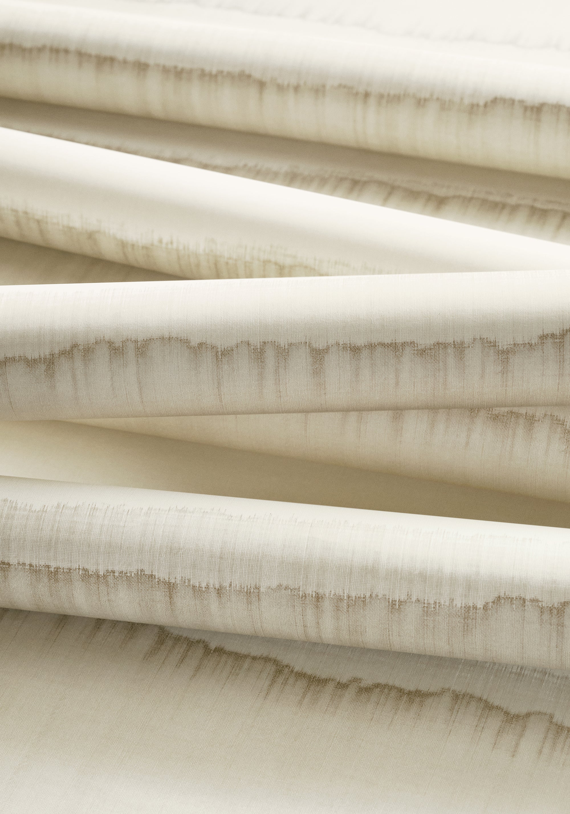 Thibaut Modern Resource 3 Mizu Stripe Behang T12856 - sfeerbeeld
