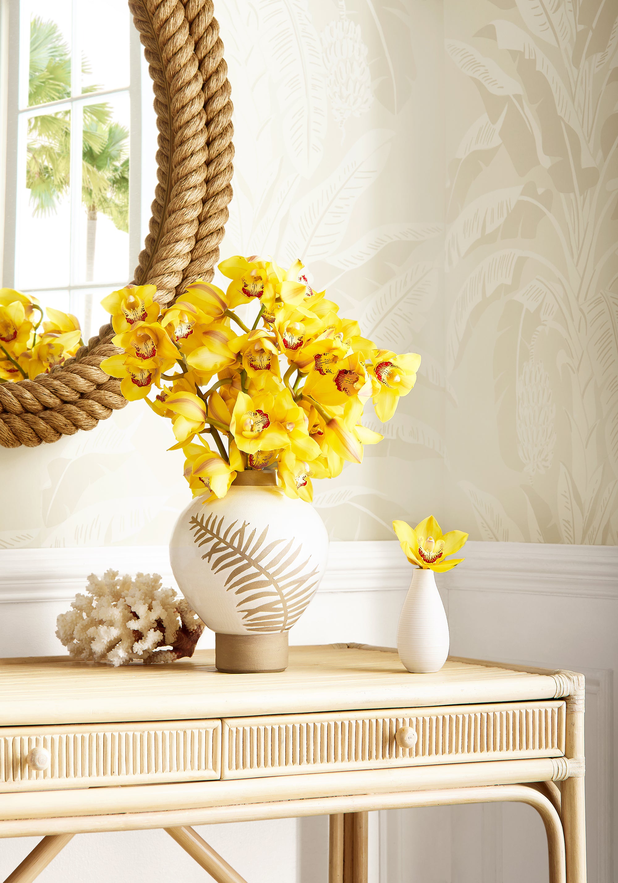 Thibaut Palm Grove Banana Tree Behang T13920 - sfeerbeeld