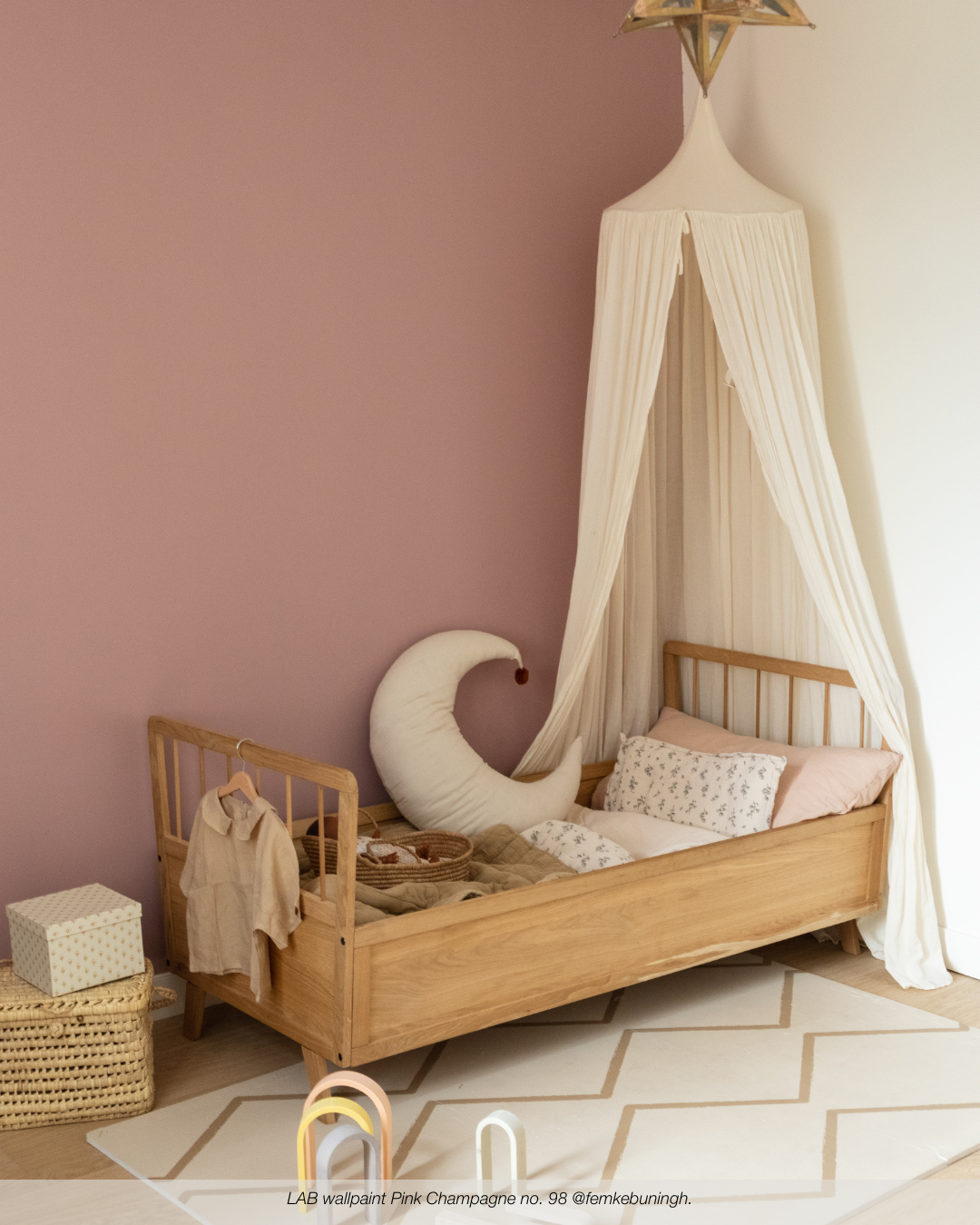 Pink champagne no. 98