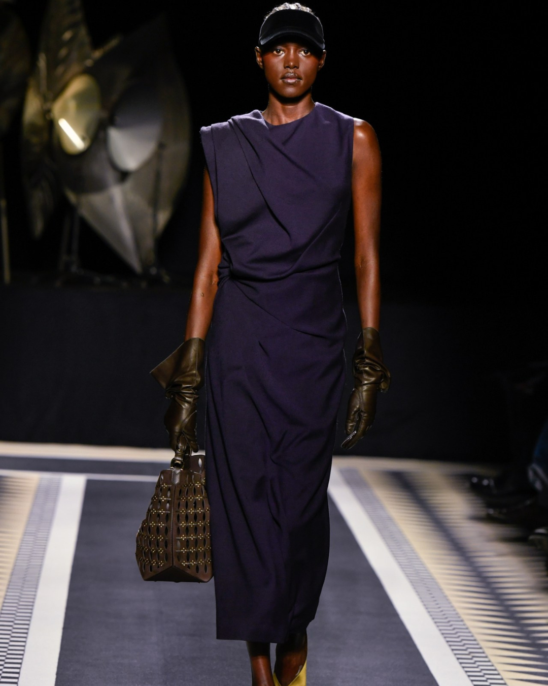 PURPLE PALACE NO. 301