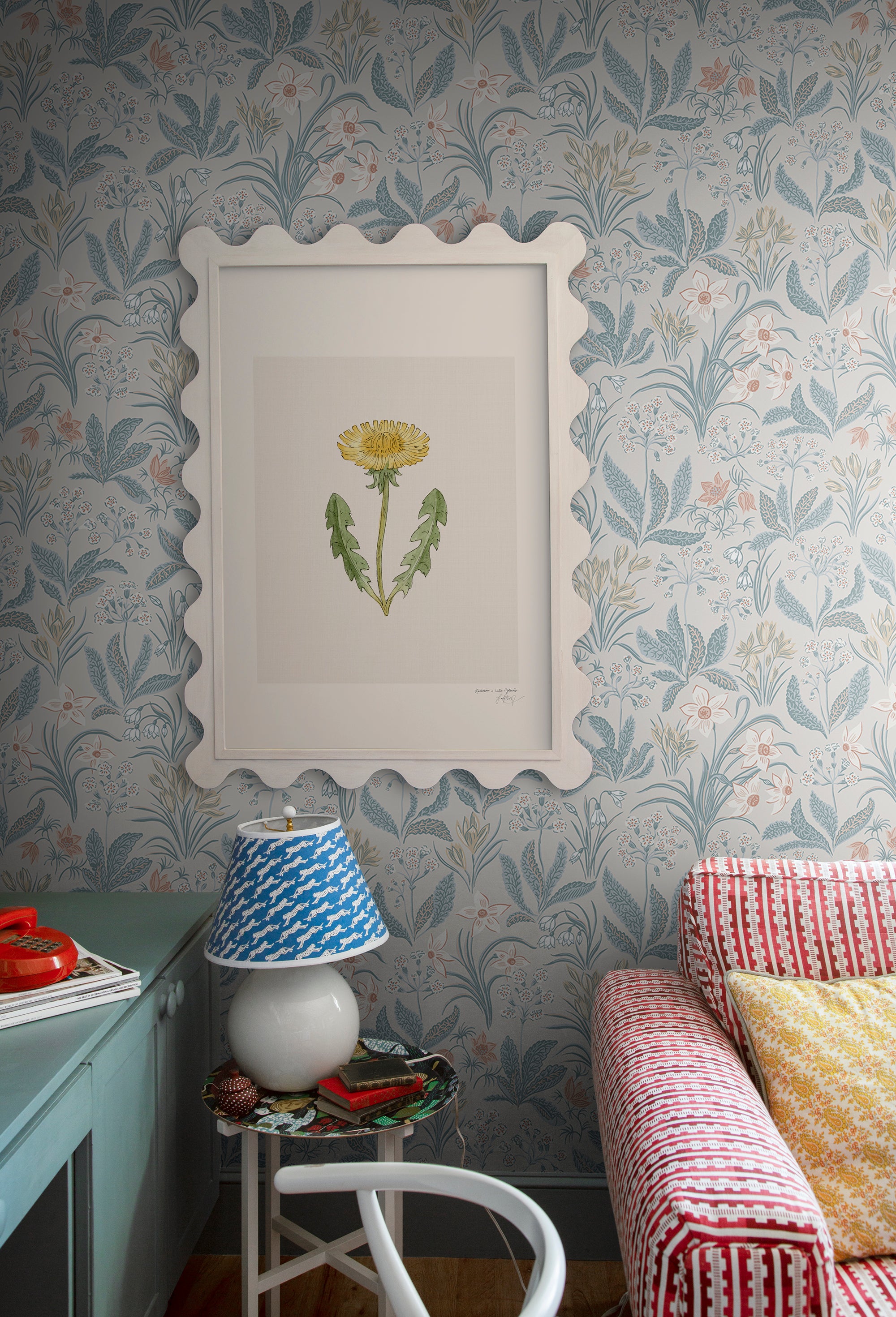 Sandberg Huset i Solen Behang S10159 - Folklore Blue