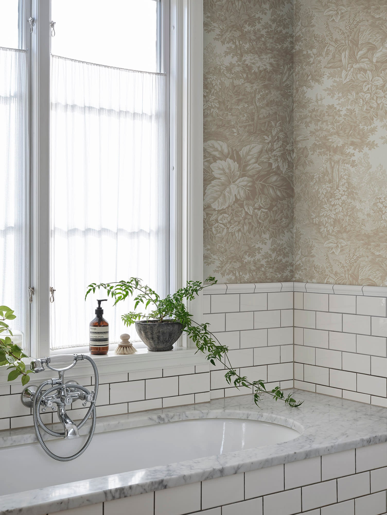 Sandberg Forest Toile Behang S10404 - Sandstone