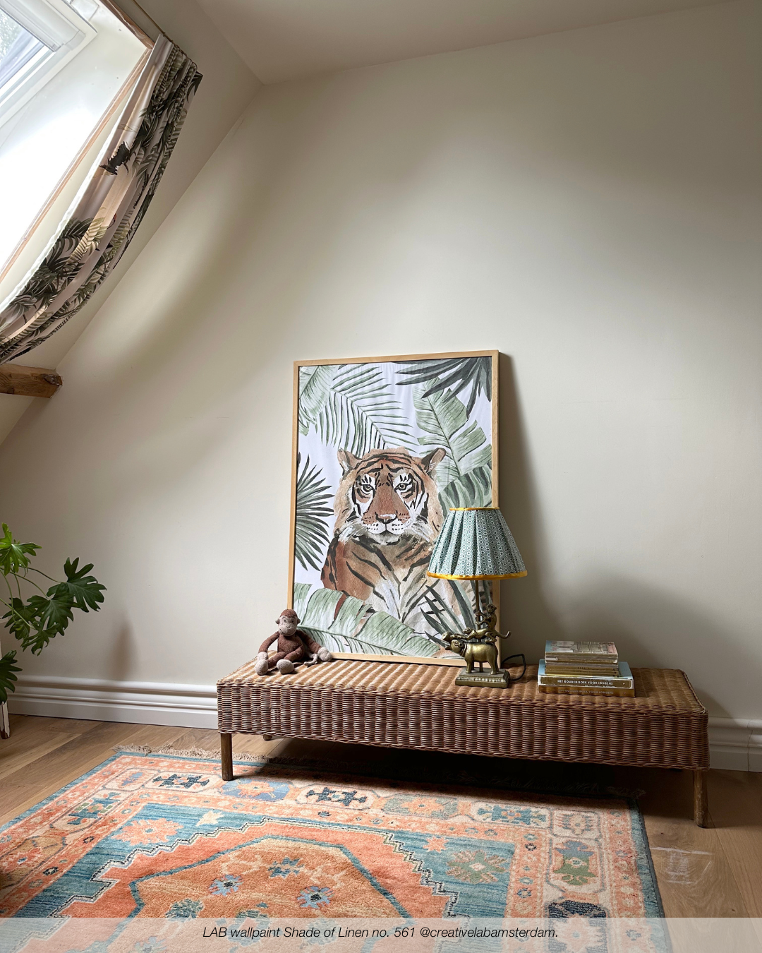 SHADE OF LINEN NO. 561