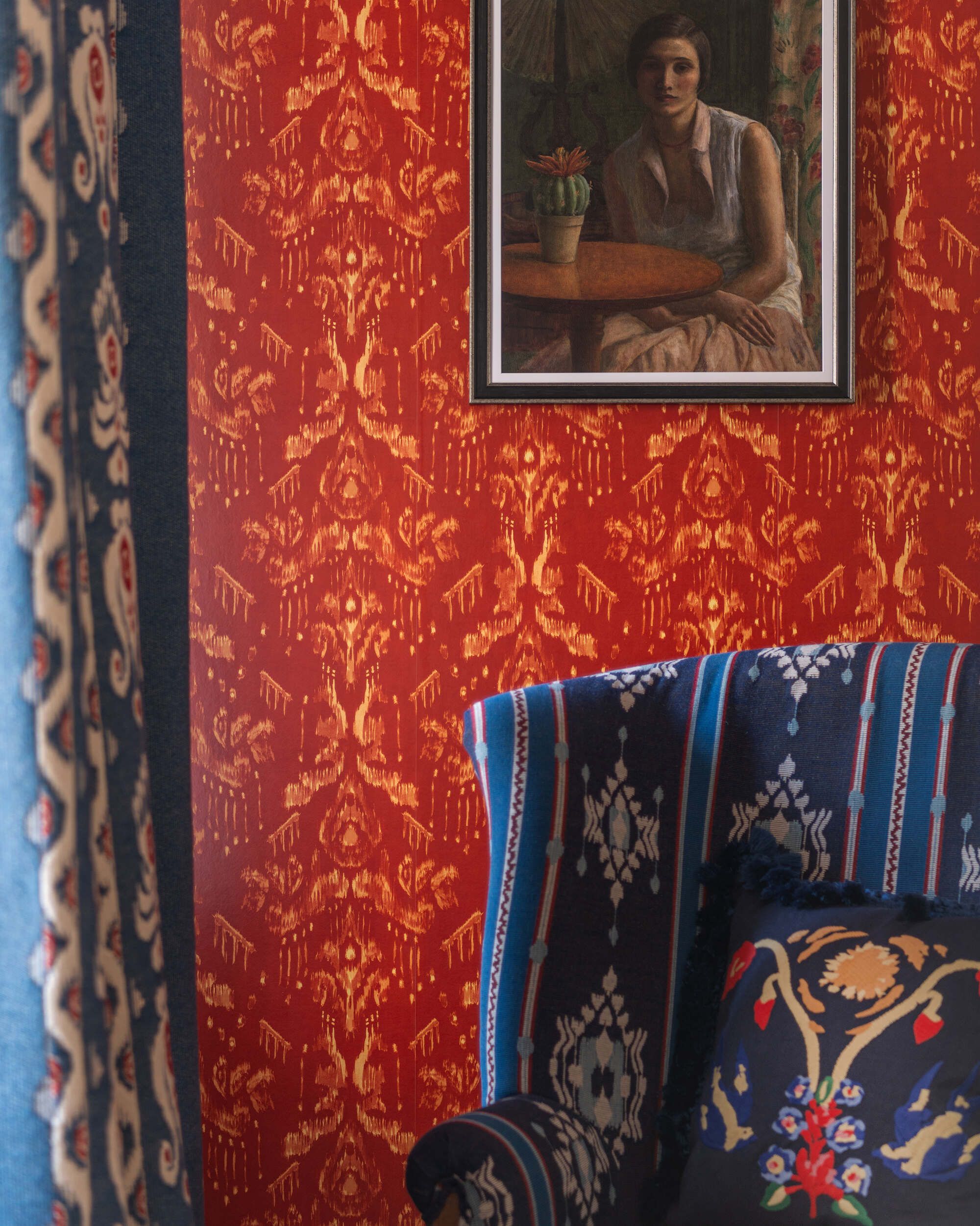 Mind The Gap Ancestral Ikat Copper Behang