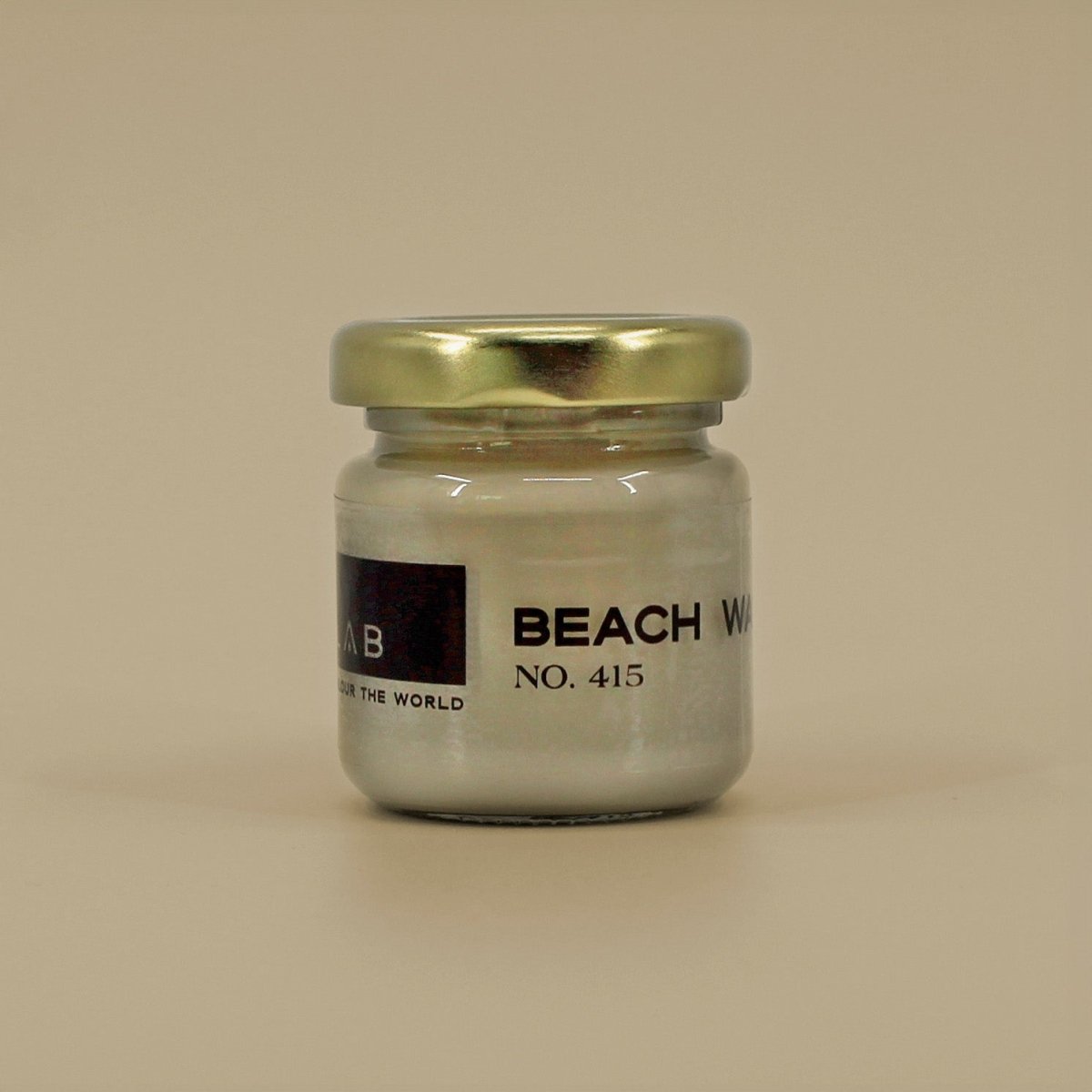 BEACH WALK NO. 415 - LAB COLOUR THE WORLD