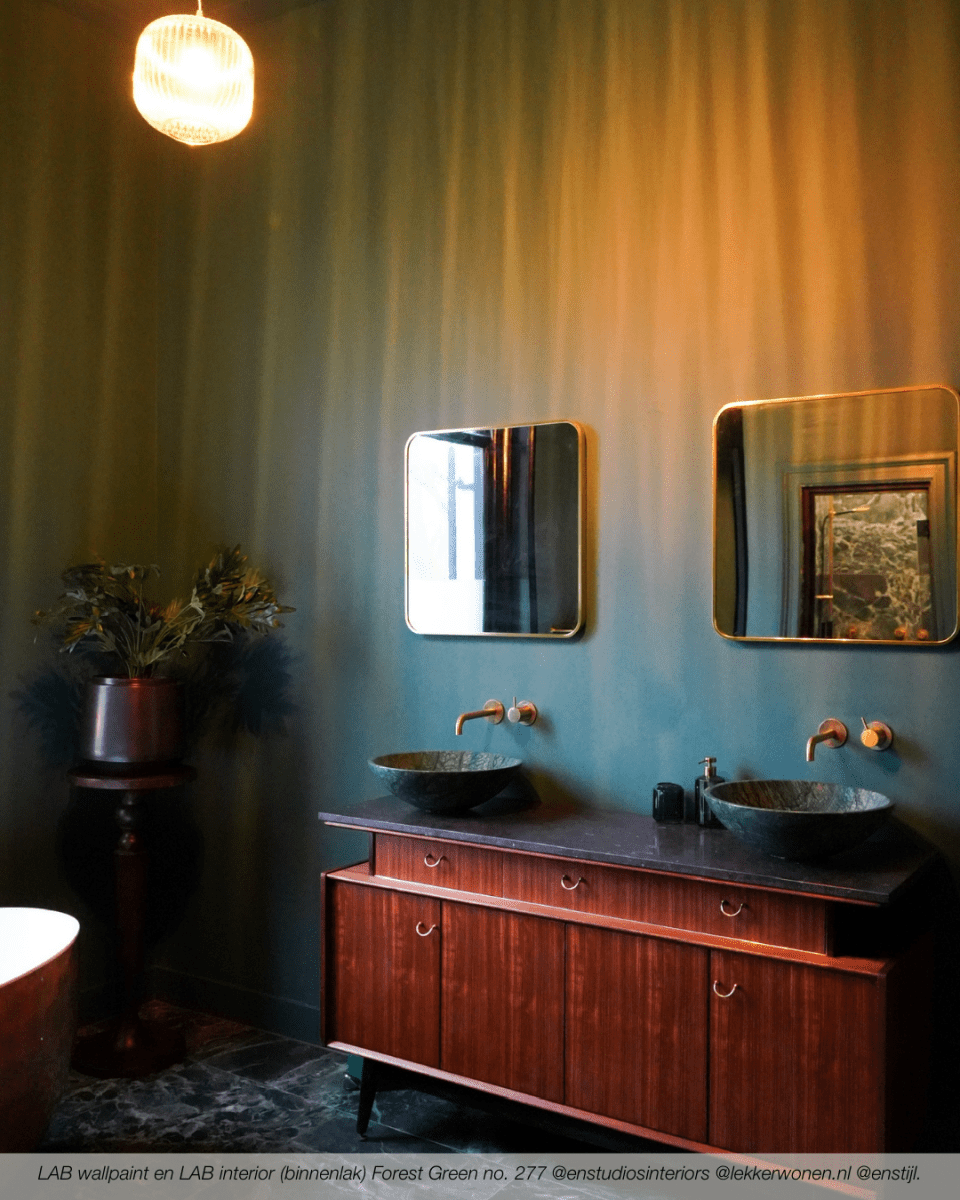 FOREST GREEN NO. 277 - LAB COLOUR THE WORLD