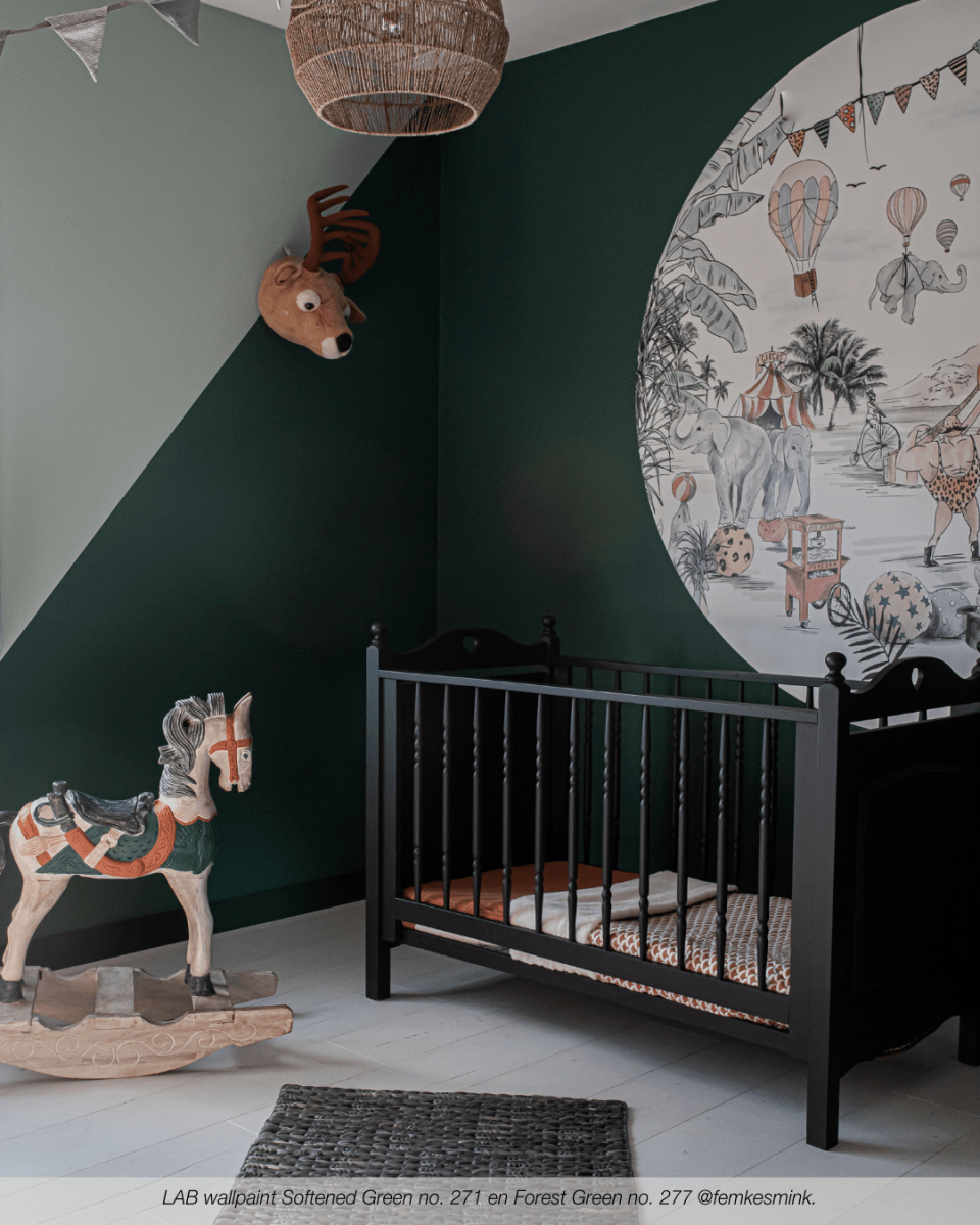 FOREST GREEN NO. 277 - LAB COLOUR THE WORLD
