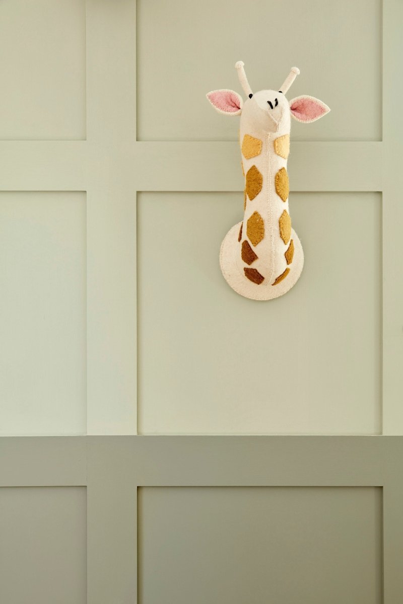 Green Stone no. 270 - LAB COLOUR THE WORLD