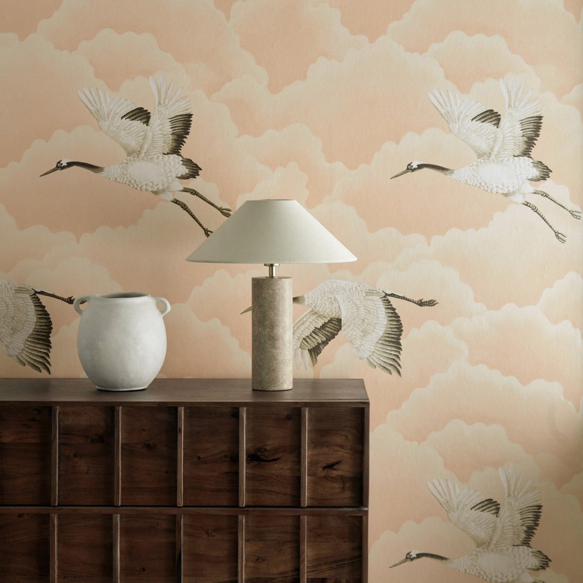 Harlequin Cranes In Flight Wide Width Behang 111232 - LAB COLOUR THE WORLD