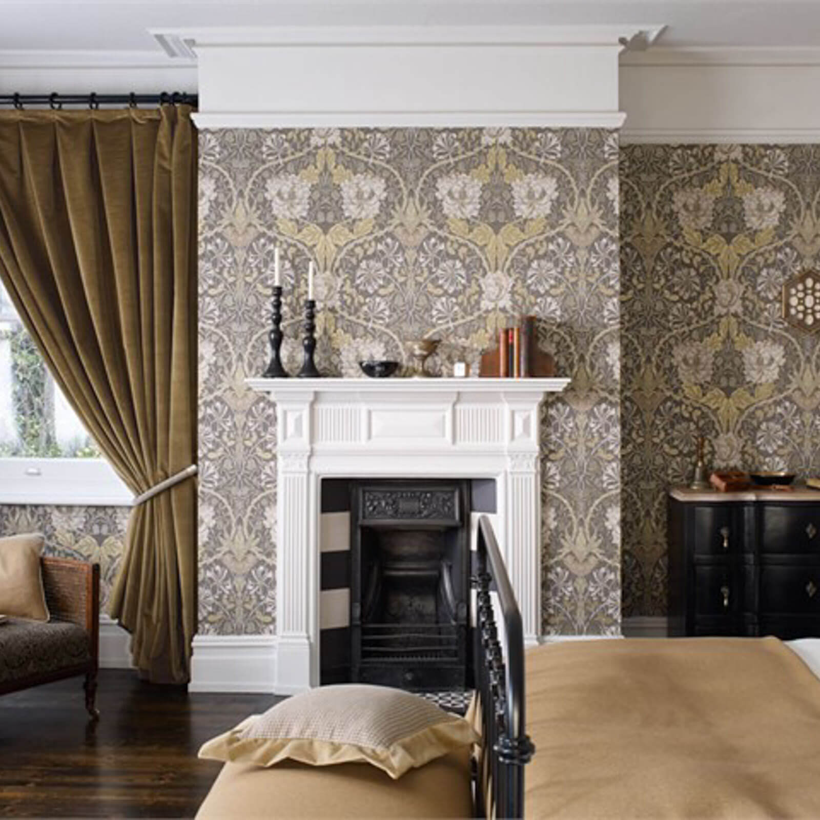 Morris & Co. Honeysuckle & Tulip Behang 214701 - LAB COLOUR THE WORLD
