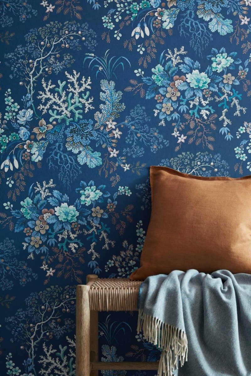 HookedOnWalls Young Traditionals Kilburn's Coral 27802 - LAB COLOUR THE WORLD