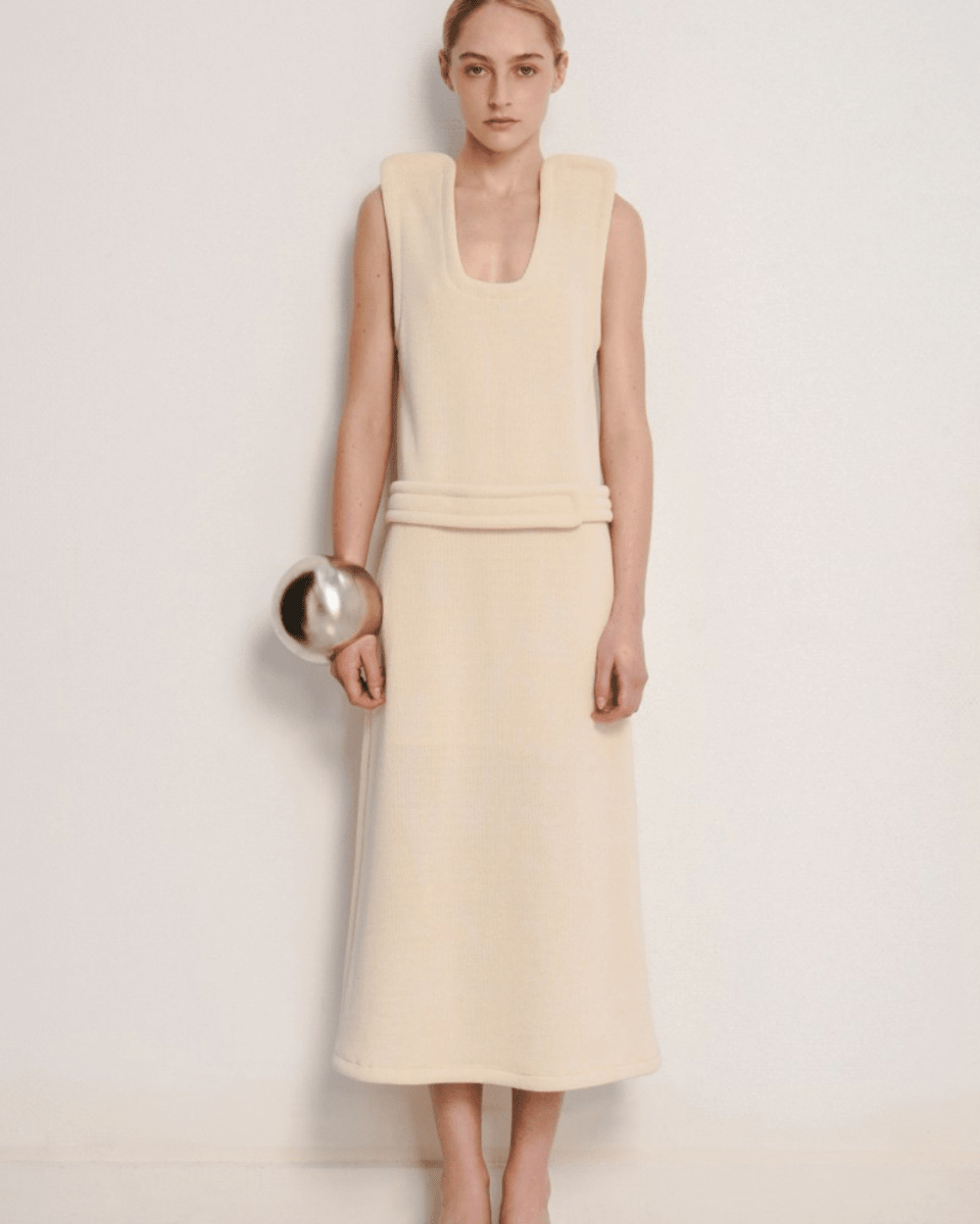 LA COUTURE NO. 693 - LAB COLOUR THE WORLD