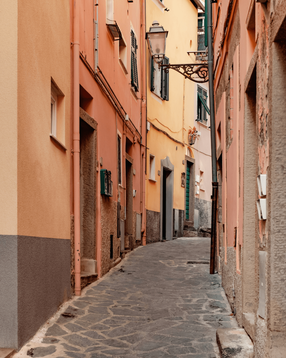 LITTLE ITALY NO. 15 - LAB COLOUR THE WORLD
