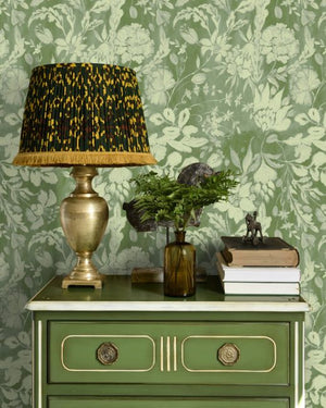 Mind The Gap Flowery Ornament Bud Green Behang WP30035 - LAB COLOUR THE WORLD
