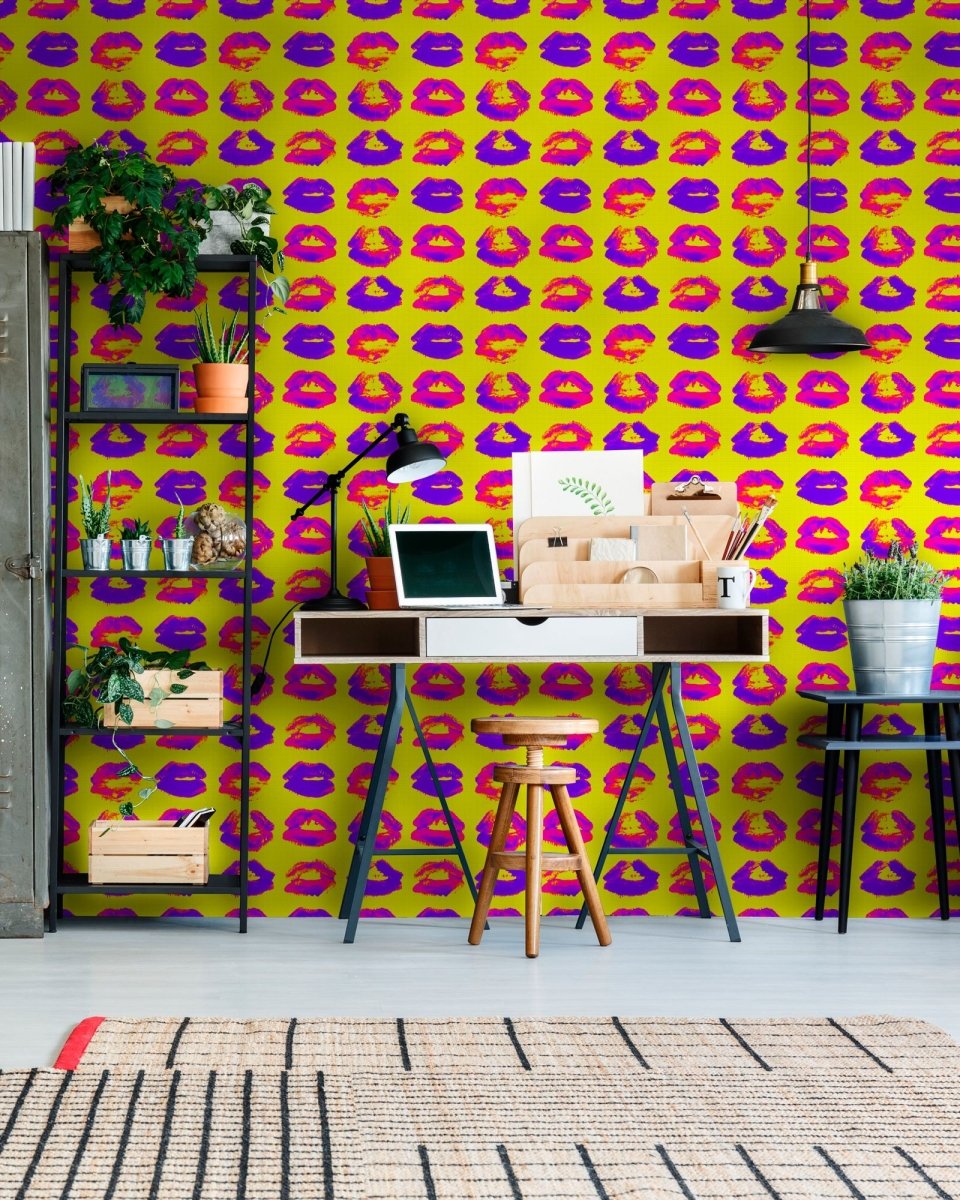 Mind The Gap Neon Kiss Behang WP20381 - LAB COLOUR THE WORLD