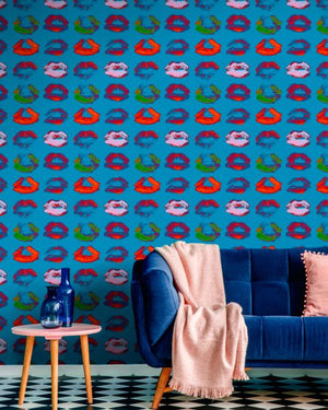 Mind The Gap Neon Kiss Blue Behang WP20379 - LAB COLOUR THE WORLD