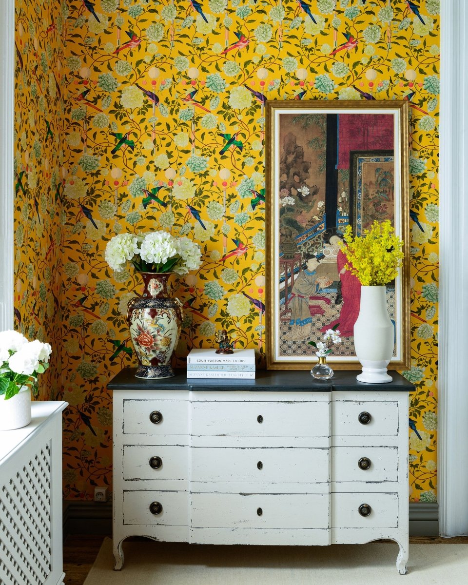 Mind The Gap The Garden of Immortality Mustard Yellow Behang WP20590 - LAB COLOUR THE WORLD