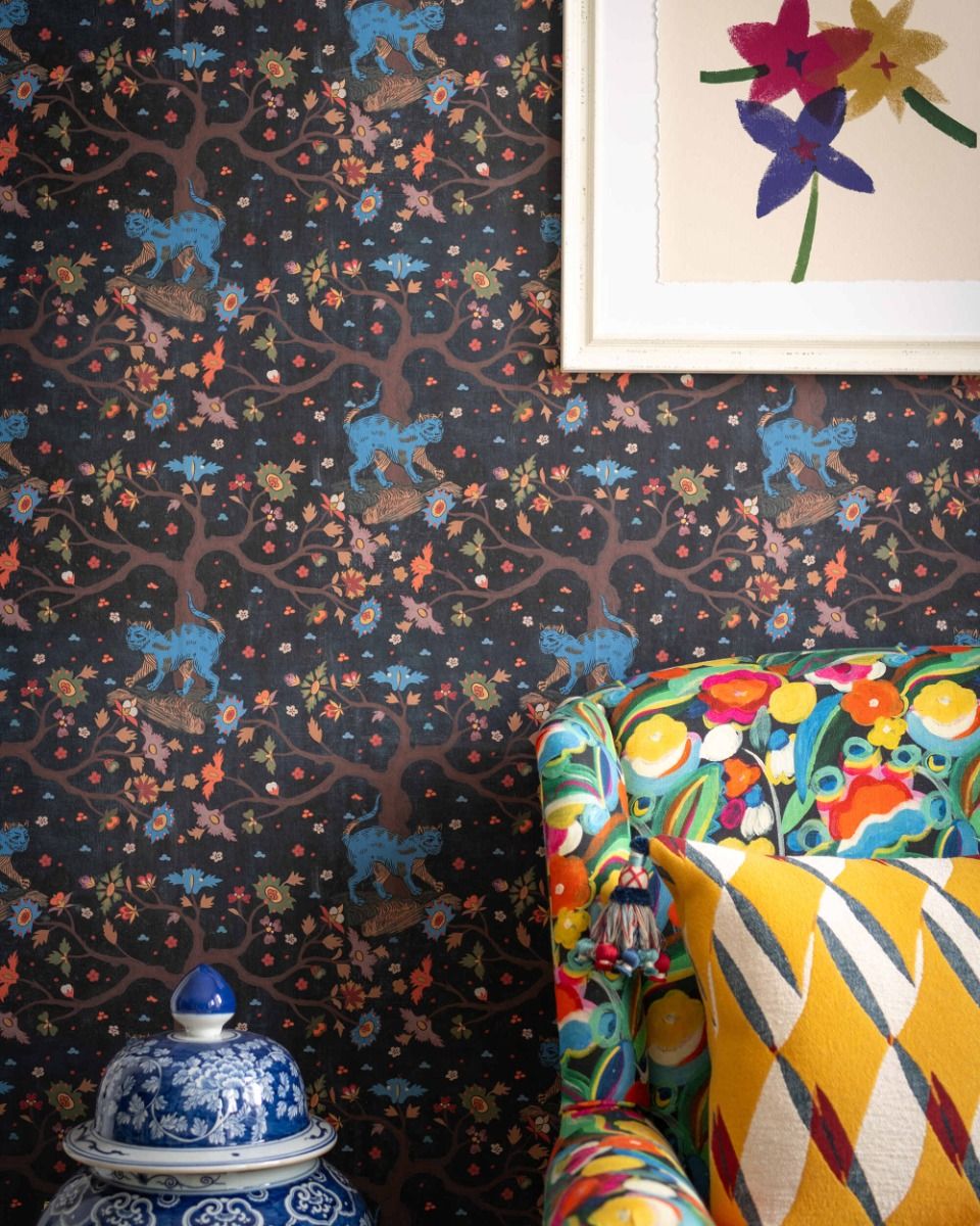 Mind The Gap Tree of Life Anthracite Behang WP20936 - LAB COLOUR THE WORLD