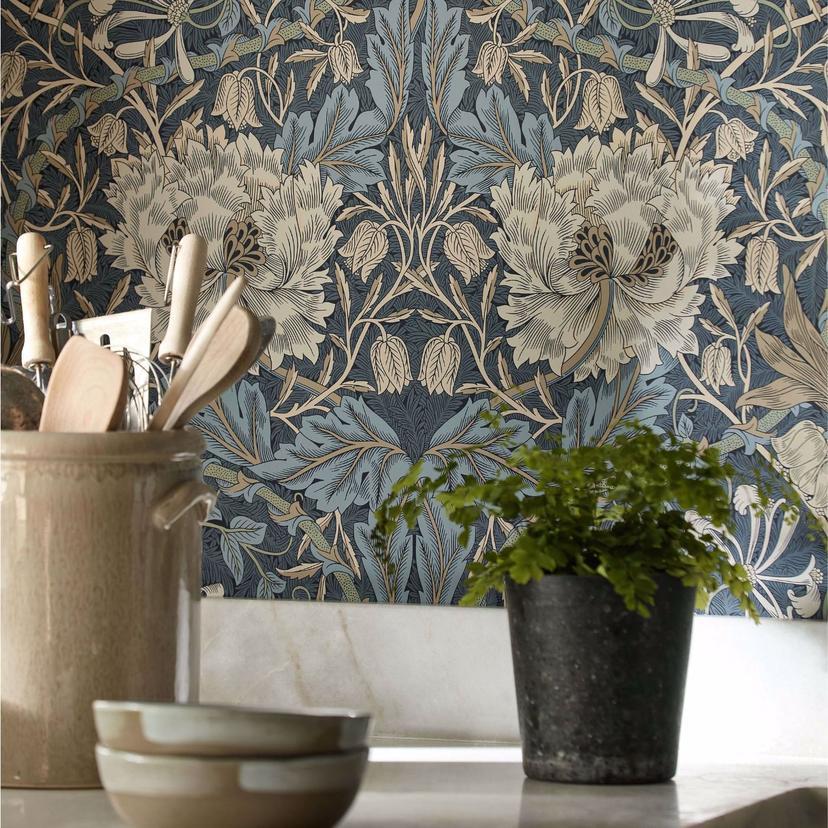 Morris & Co. Honeysuckle & Tulip Behang 217371 - LAB COLOUR THE WORLD