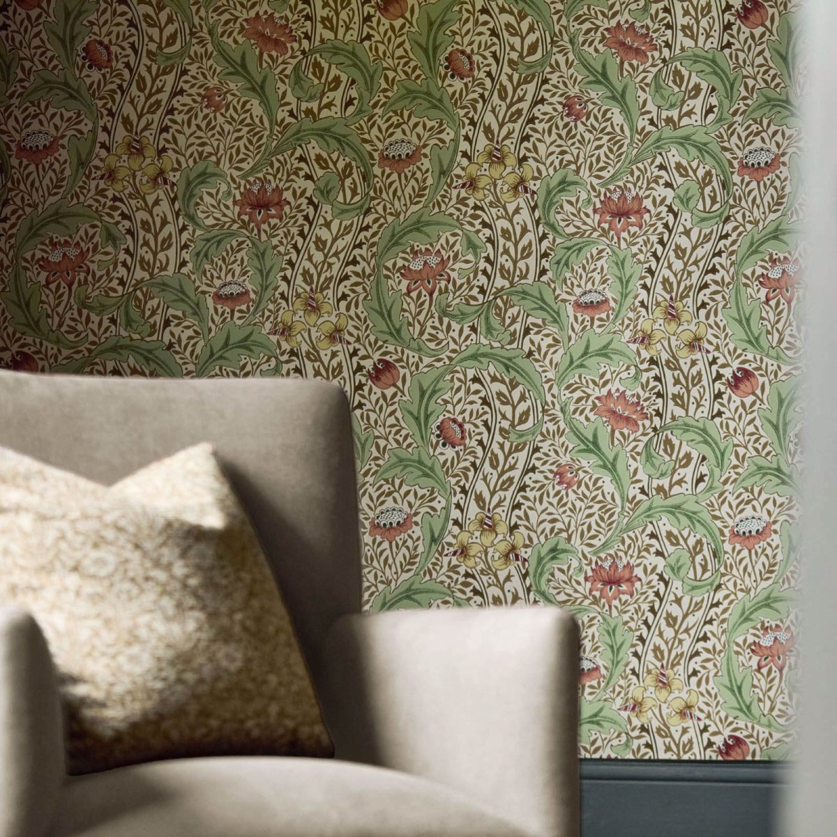 Morris & Co. Wild Tulip & Vine Behang 217579 - LAB COLOUR THE WORLD