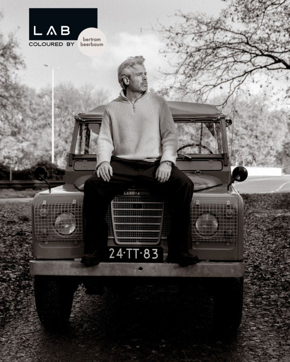 ONYX LAGOON NO. 1008 - LAB COLOUR THE WORLD