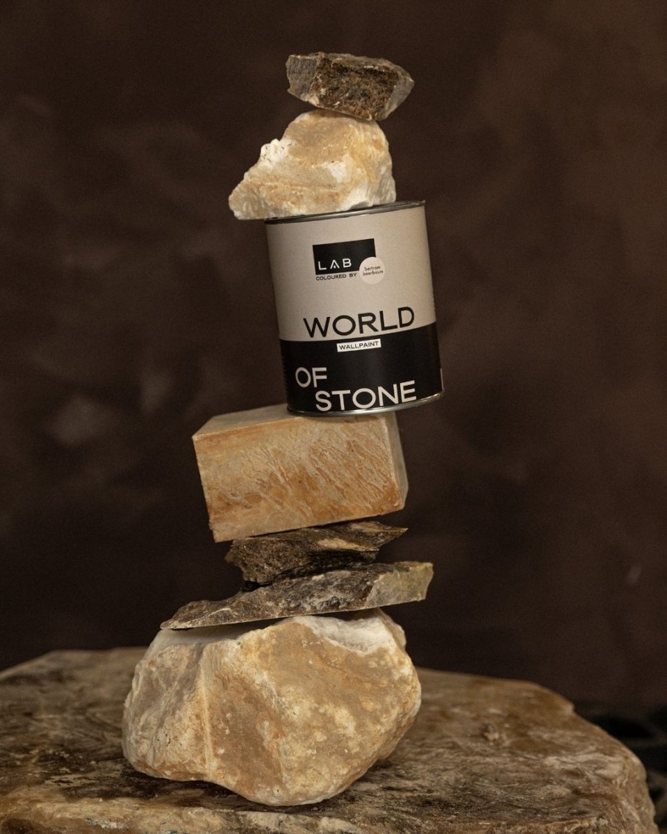 ONYX LAGOON NO. 1008 - LAB COLOUR THE WORLD