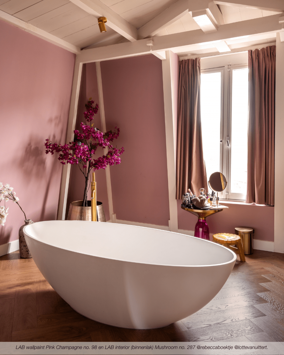 PINK CHAMPAGNE NO. 98 - LAB COLOUR THE WORLD