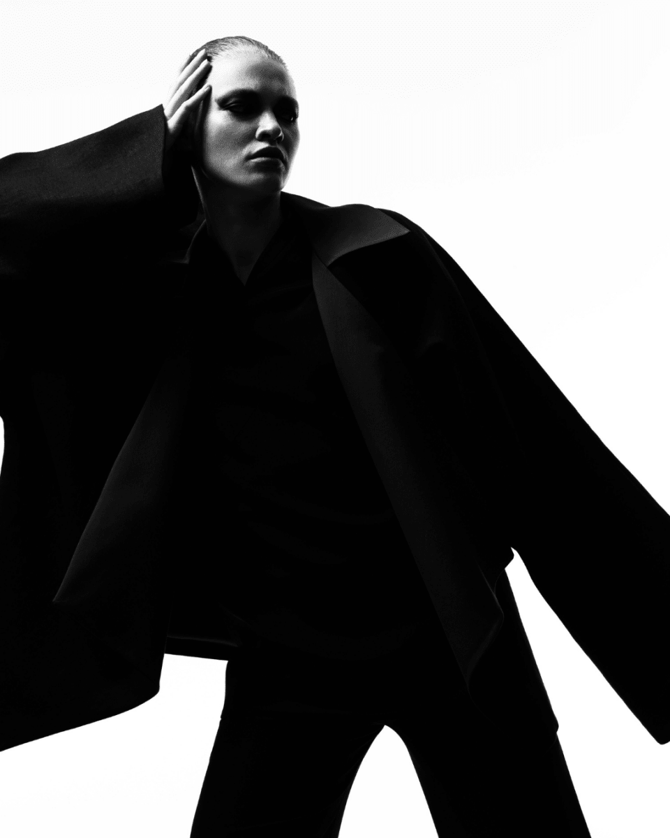 PURE BLACK NO. 50 - LAB COLOUR THE WORLD
