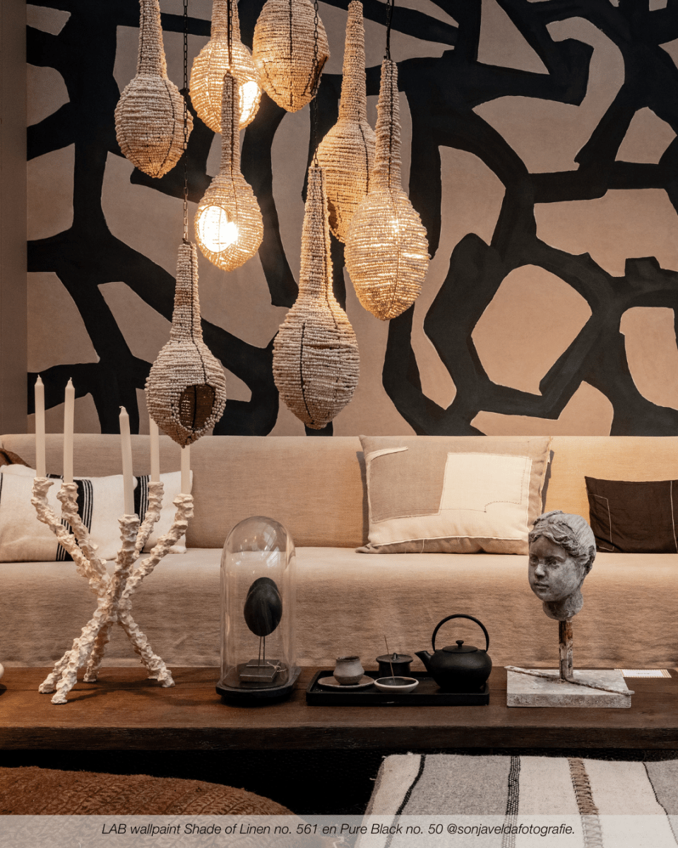 PURE BLACK NO. 50 - LAB COLOUR THE WORLD