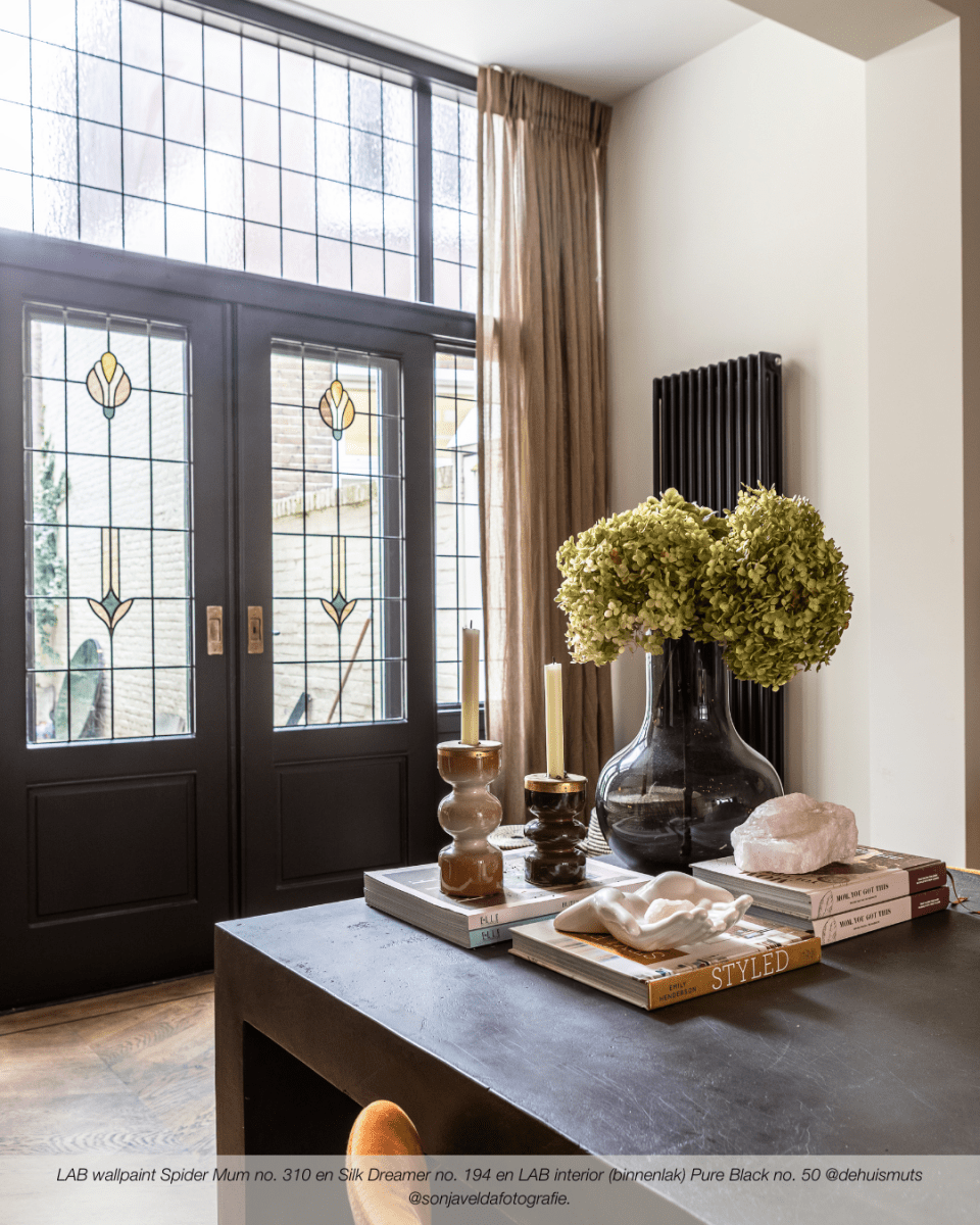 PURE BLACK NO. 50 - LAB COLOUR THE WORLD