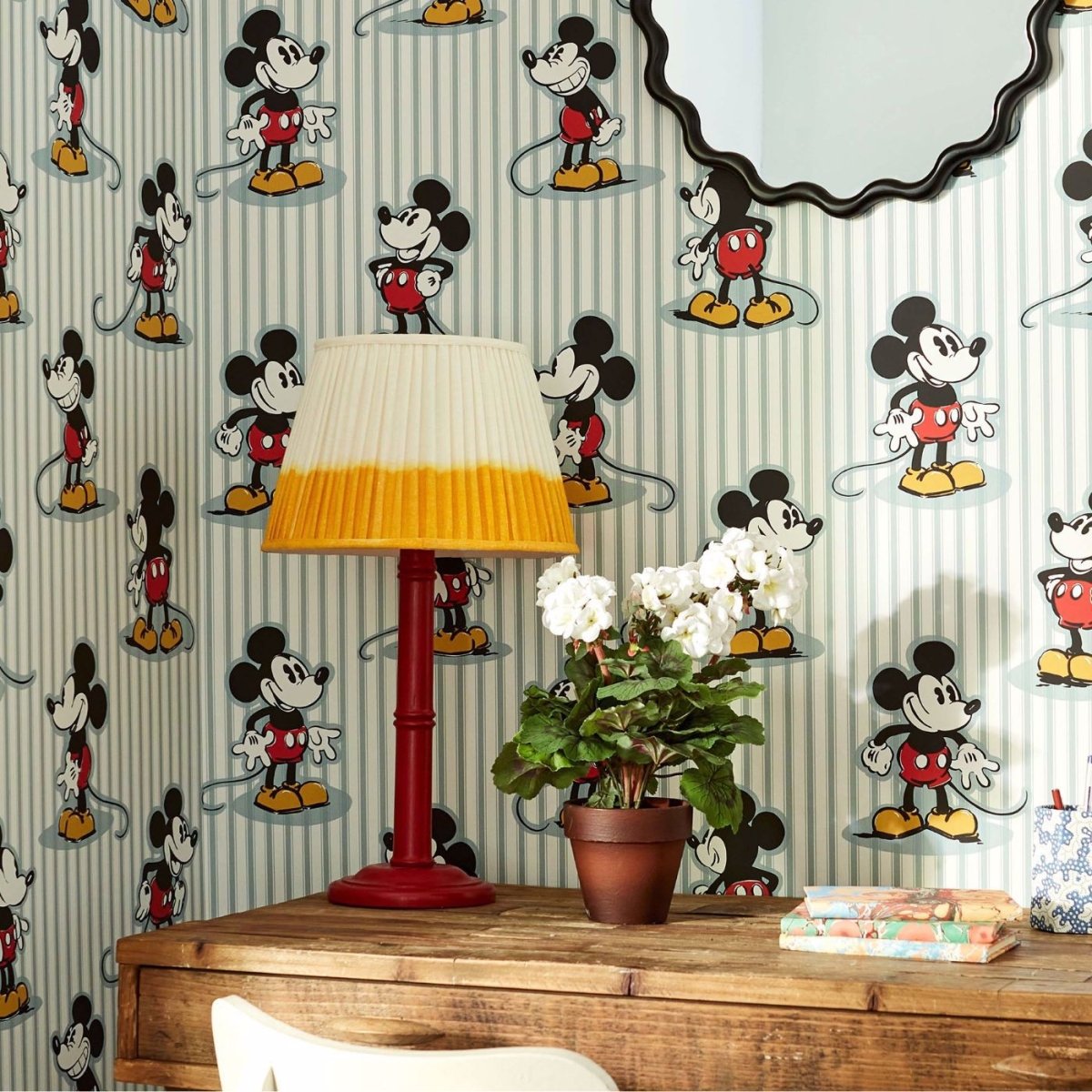Sanderson Disney Home Mickey Stripe Behang 217272 - LAB COLOUR THE WORLD