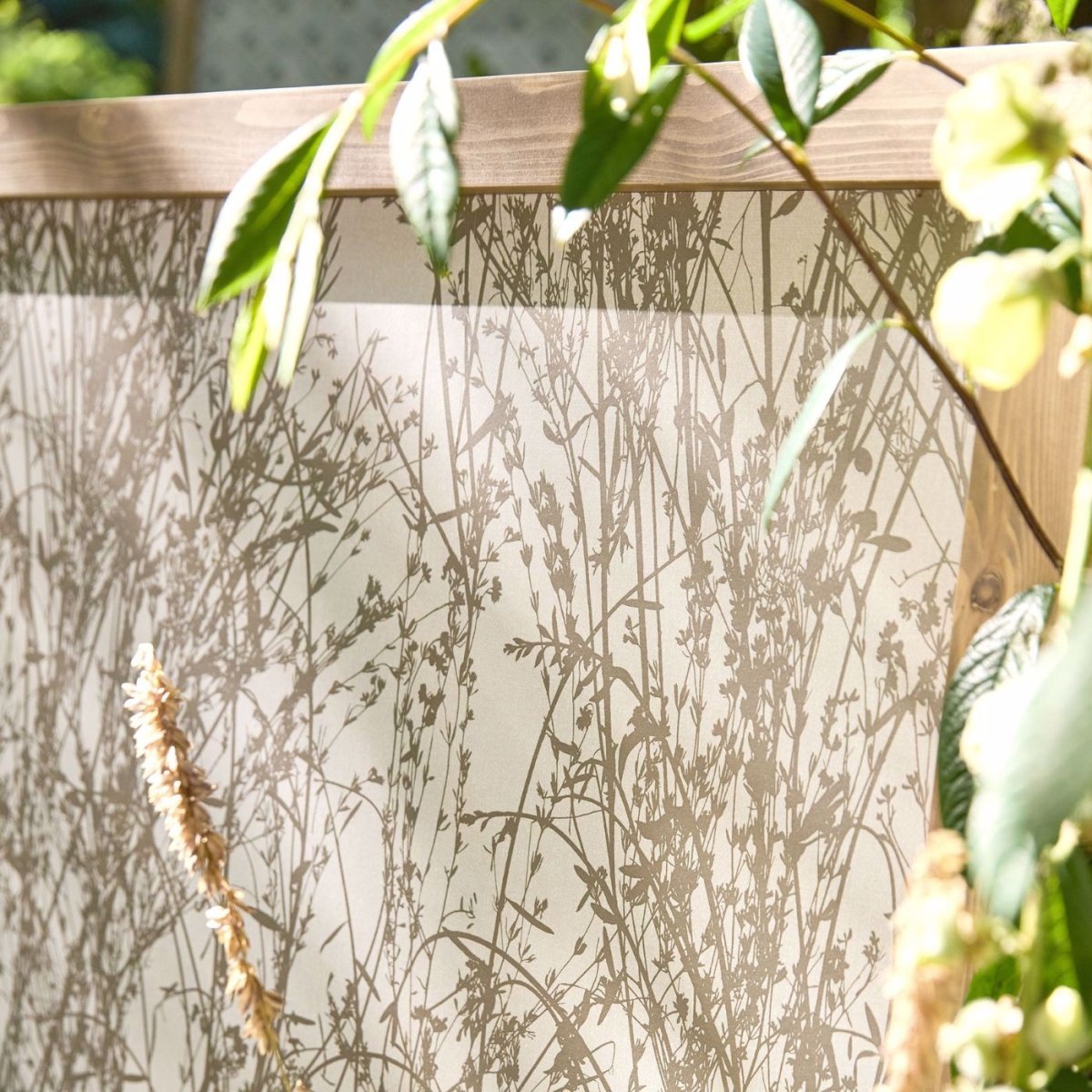 Sanderson Meadow Canvas Behang 215693 - LAB COLOUR THE WORLD