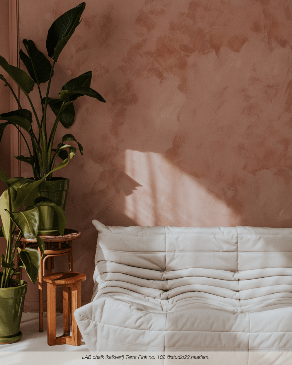 TERRA PINK NO. 102 - LAB COLOUR THE WORLD