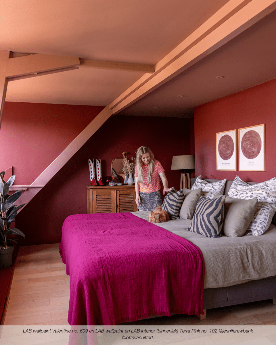 TERRA PINK NO. 102 - LAB COLOUR THE WORLD