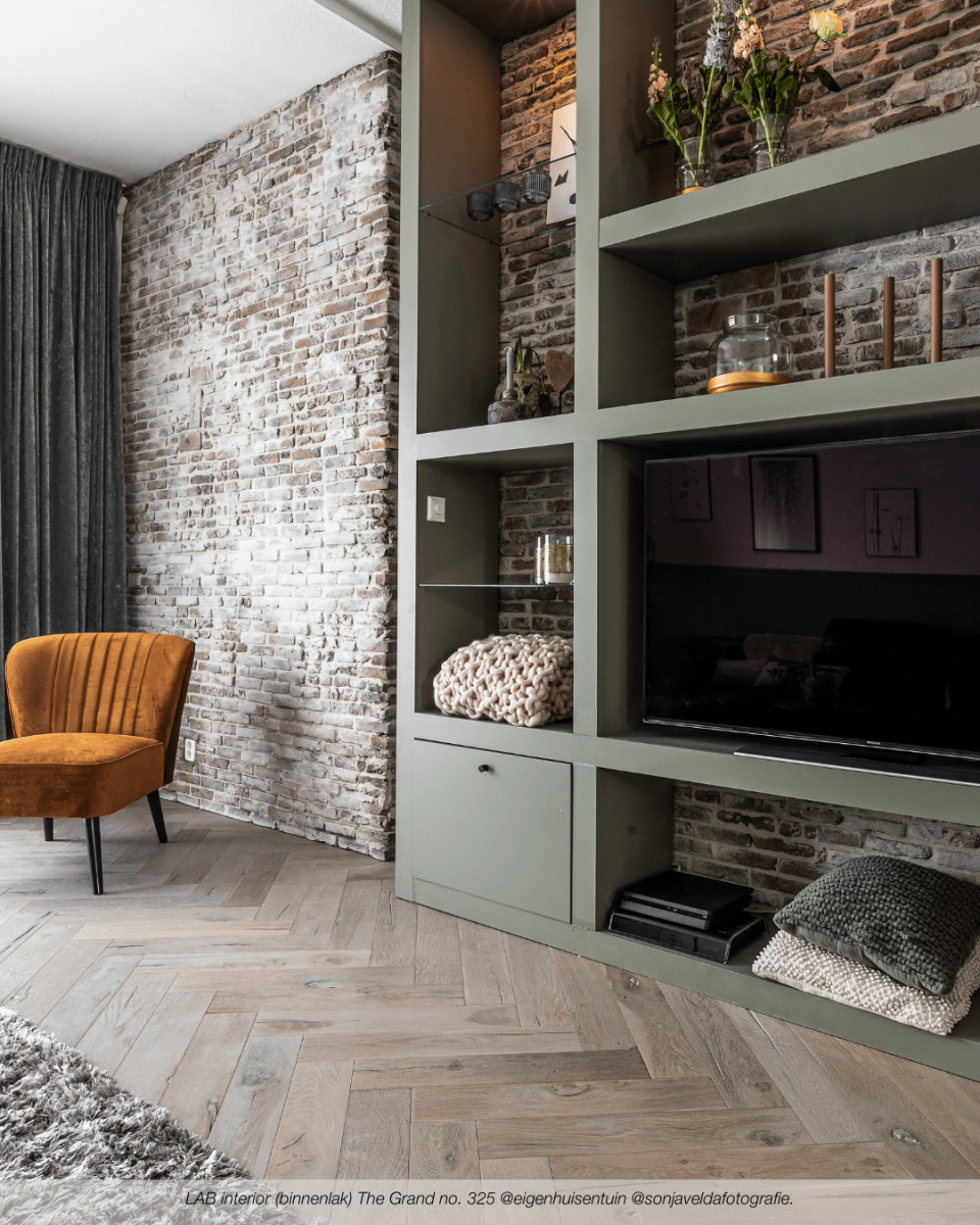 THE GRAND NO. 325 - LAB COLOUR THE WORLD
