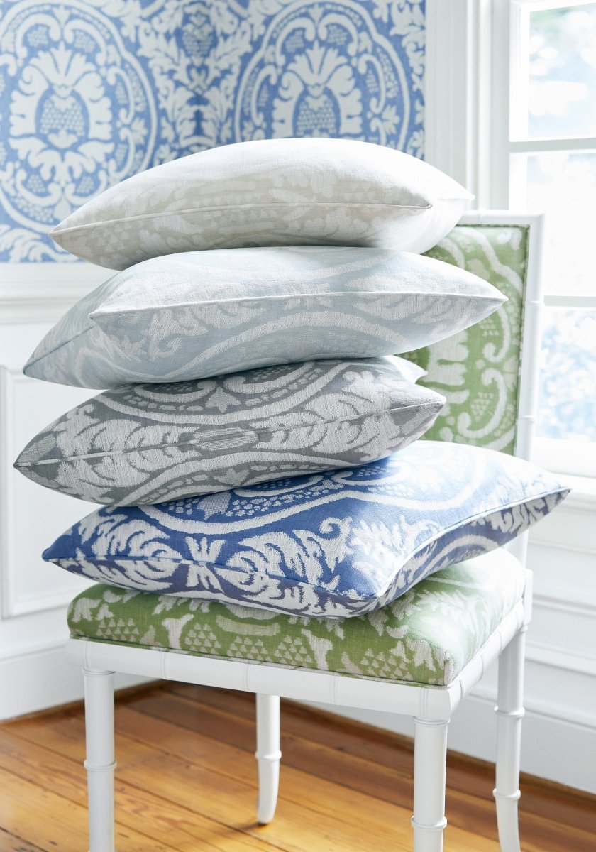 Thibaut Heritage Earl Damask Behang T10837 - LAB COLOUR THE WORLD