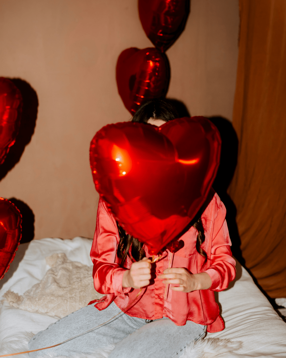 VALENTINE NO. 609 - LAB COLOUR THE WORLD