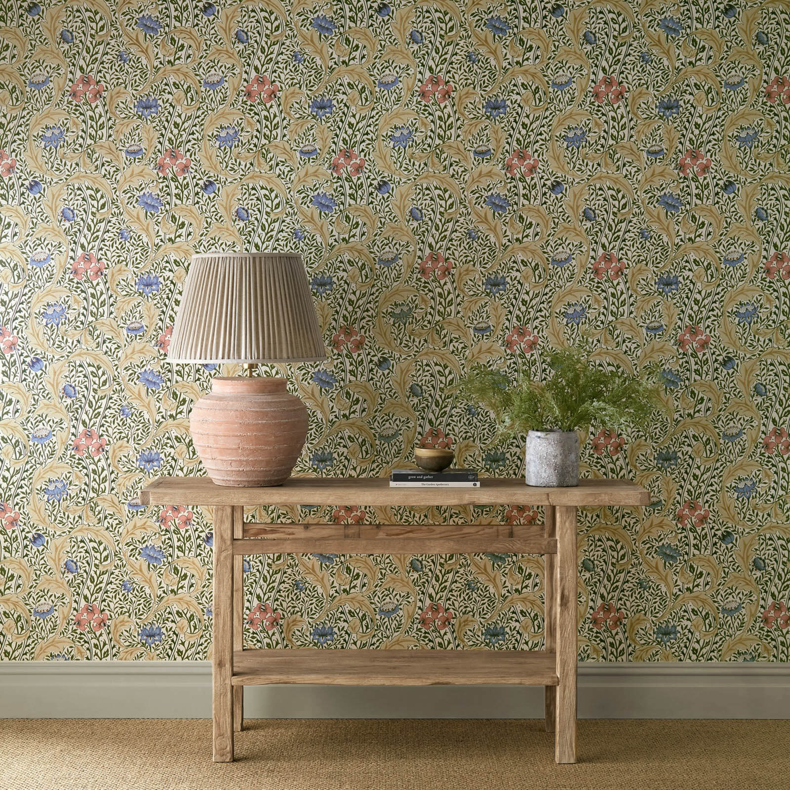 Morris & Co. Wild Tulip & Vine Behang 217576 - LAB COLOUR THE WORLD