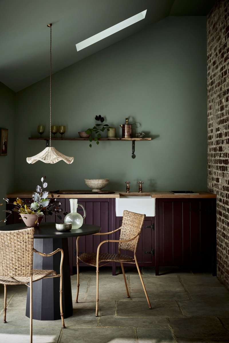 Windmill Lane no. 296 - LAB COLOUR THE WORLD